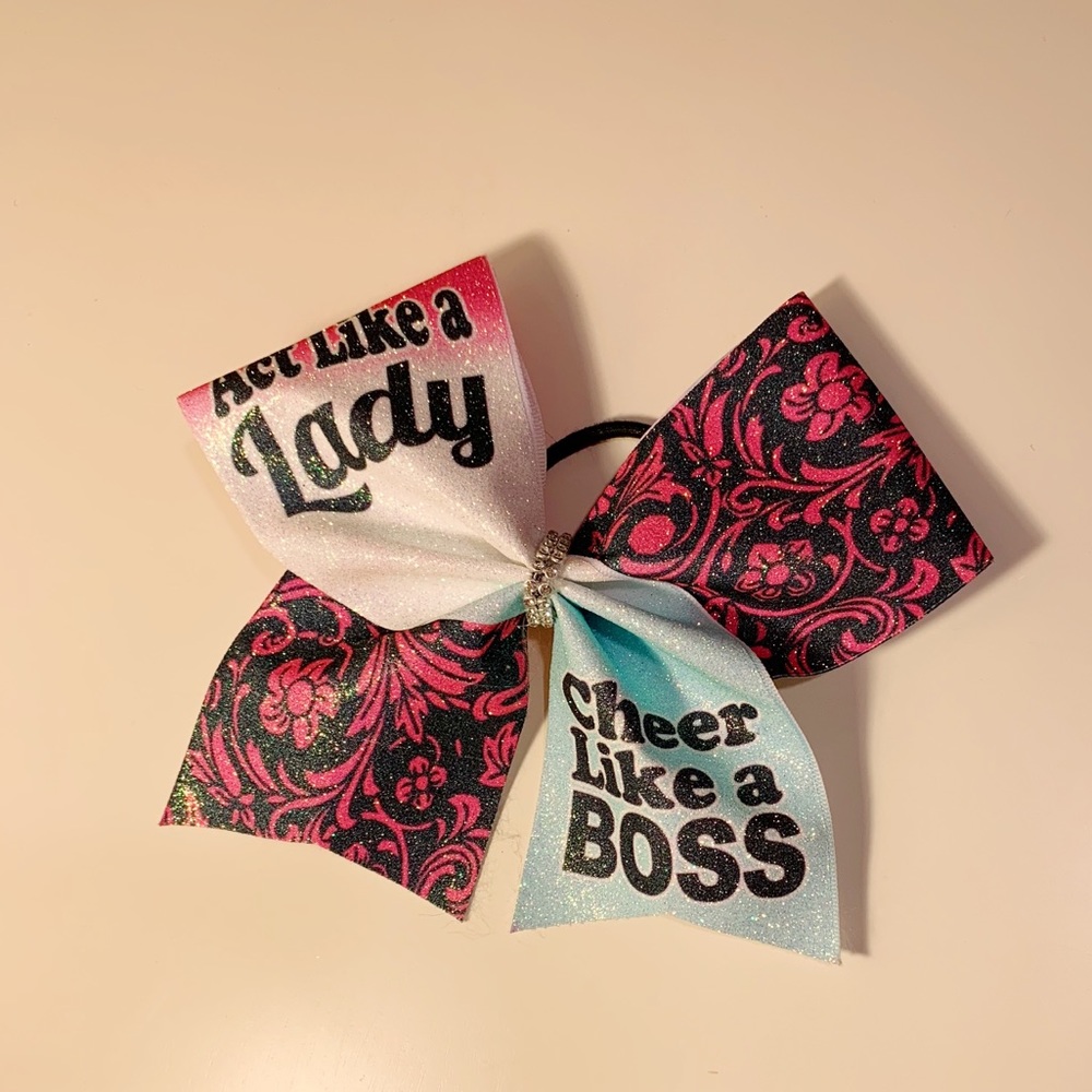Glitter Cheer Bow 🌺WE TAKE OFFERS🌺